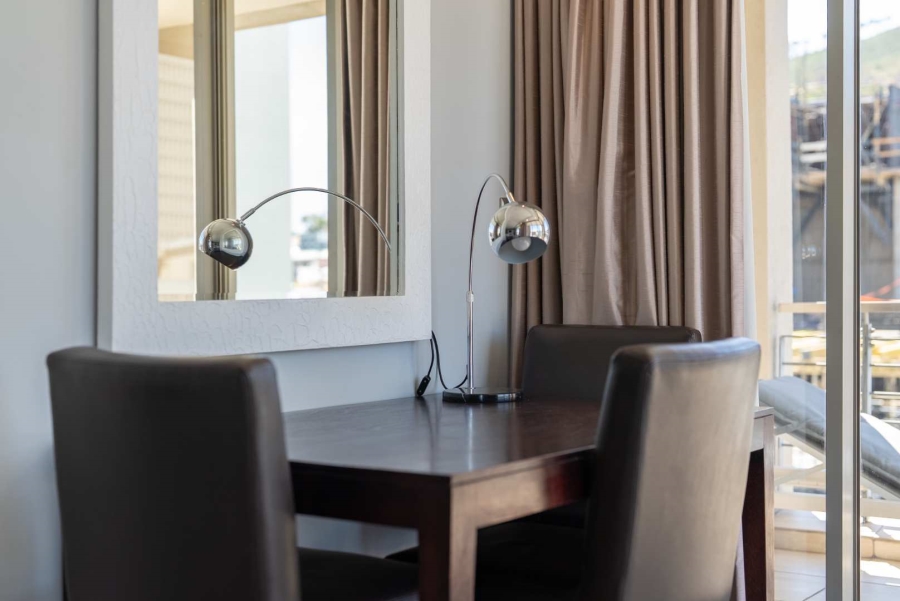 2 Bedroom Property for Sale in Cape Town City Centre Western Cape